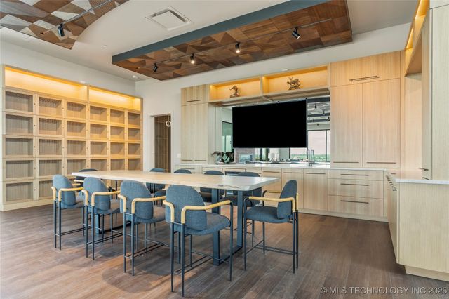 405 N Main Street 7E, Tulsa, OK 74103