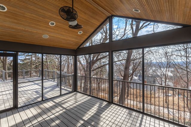 60 CUSTER Terrace, Bettendorf, IA 52722