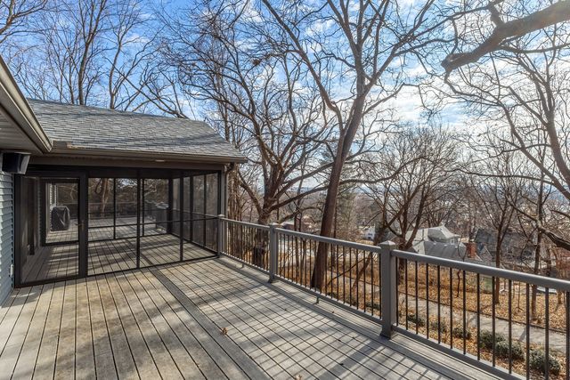 60 CUSTER Terrace, Bettendorf, IA 52722