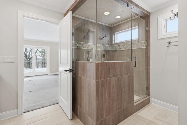 60 CUSTER Terrace, Bettendorf, IA 52722