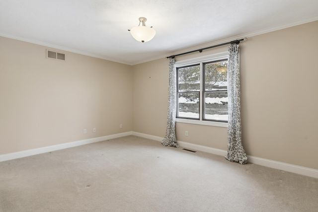 60 CUSTER Terrace, Bettendorf, IA 52722