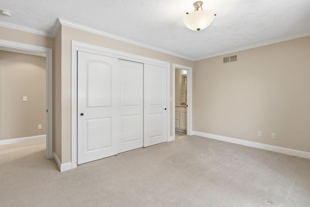 60 CUSTER Terrace, Bettendorf, IA 52722