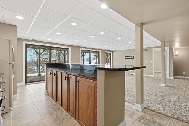 60 CUSTER Terrace, Bettendorf, IA 52722