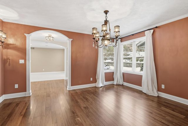 60 CUSTER Terrace, Bettendorf, IA 52722