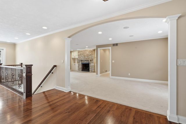 60 CUSTER Terrace, Bettendorf, IA 52722