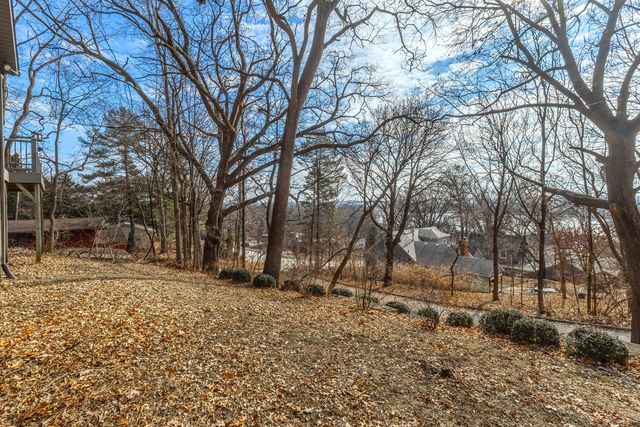 60 CUSTER Terrace, Bettendorf, IA 52722