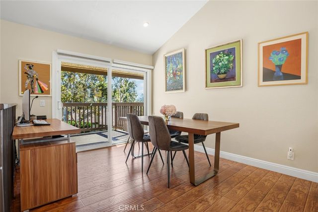 66 Mockingbird Court, Oak Park, CA 91377