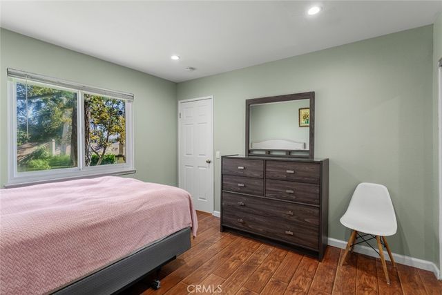 66 Mockingbird Court, Oak Park, CA 91377