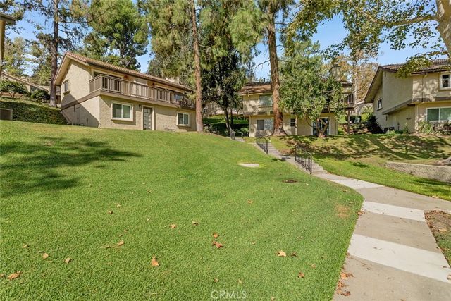 66 Mockingbird Court, Oak Park, CA 91377