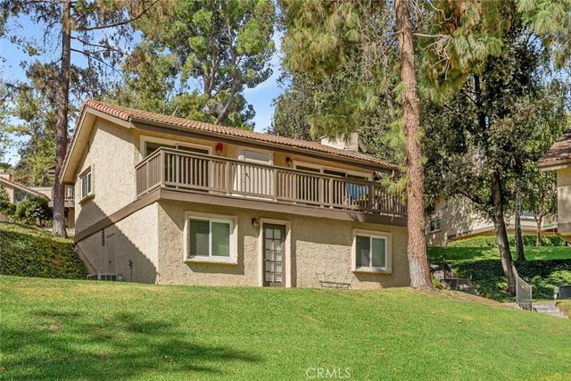 66 Mockingbird Court, Oak Park, CA 91377