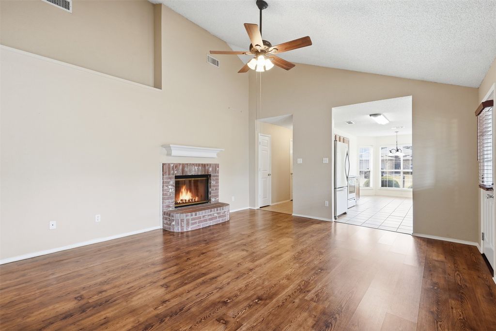 214 Merlin Drive, Weatherford, TX 76086 — photo 4