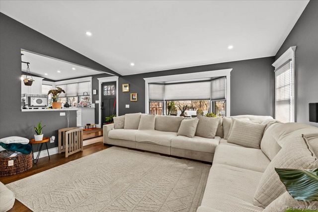 85 Joline Road, Port Jefferson Station, NY 11776