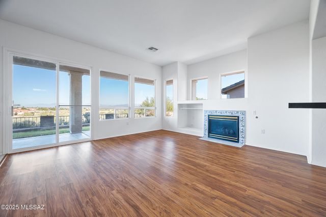 2092 W Vista Ridge Drive, Green Valley, AZ 85622