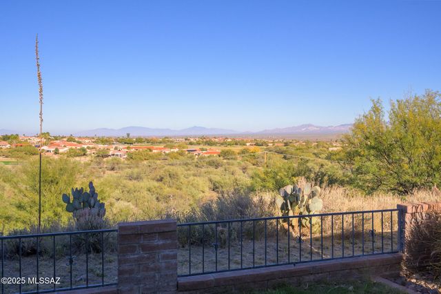 2092 W Vista Ridge Drive, Green Valley, AZ 85622