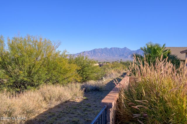 2092 W Vista Ridge Drive, Green Valley, AZ 85622