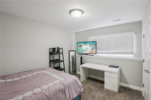 102 Division Street, Knob Noster, MO 65336