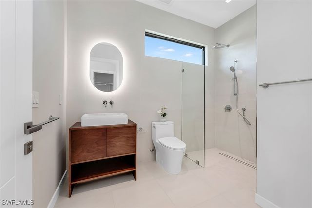 788 7th AVE N, Naples, FL 34102