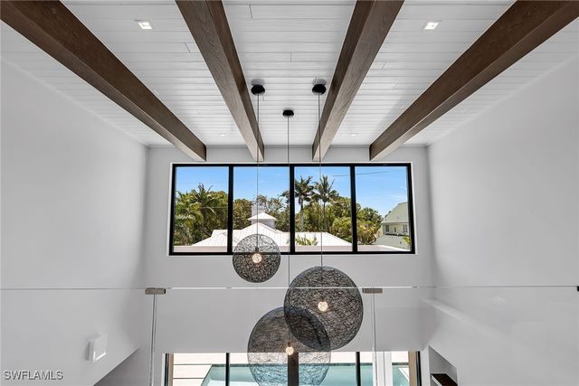 788 7th AVE N, Naples, FL 34102