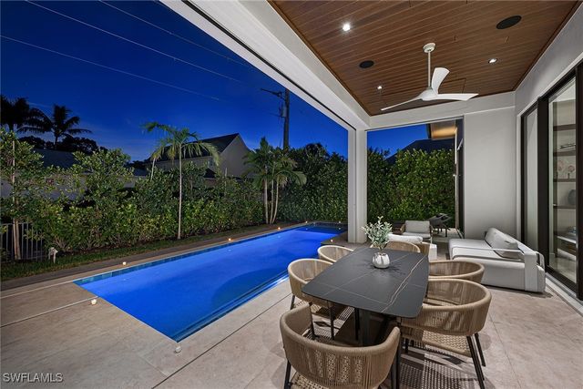 788 7th AVE N, Naples, FL 34102