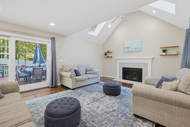 8 Wind Chime Way, Walpole, MA 02081