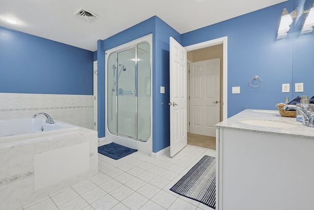 8 Wind Chime Way, Walpole, MA 02081