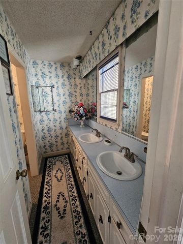 979 Suttle Road, Lancaster, SC 29720