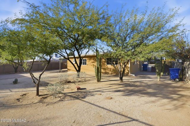 4766 E 17th Street, Tucson, AZ 85711