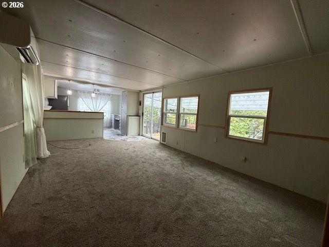 1600 RHODODENDRON Dr 155, Florence, OR 97439