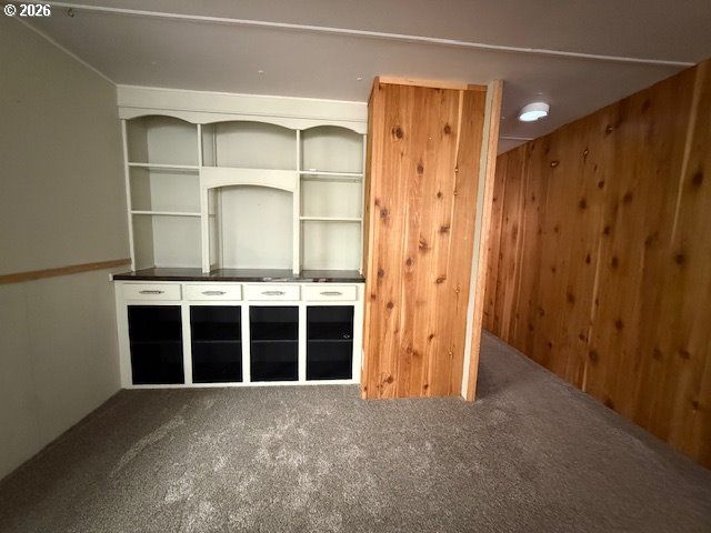 1600 RHODODENDRON Dr 155, Florence, OR 97439