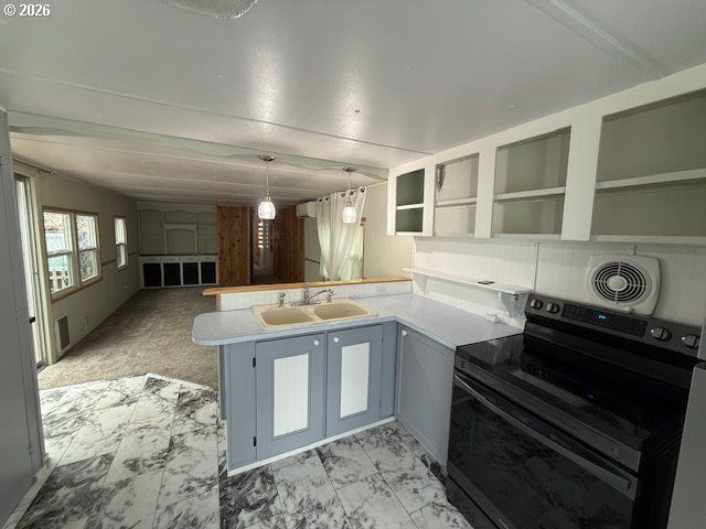 1600 RHODODENDRON Dr 155, Florence, OR 97439