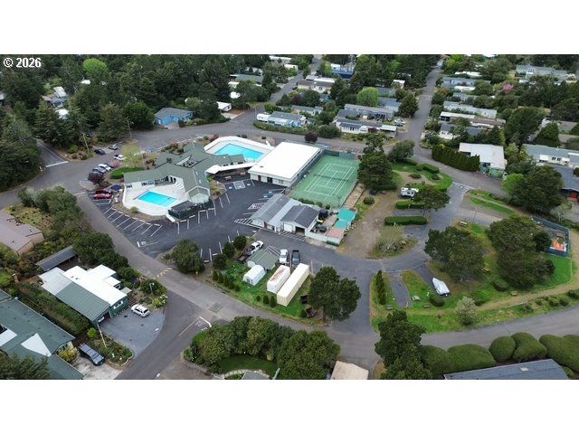 1600 RHODODENDRON Dr 155, Florence, OR 97439