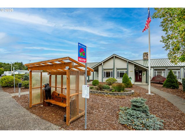 1600 RHODODENDRON Dr 155, Florence, OR 97439