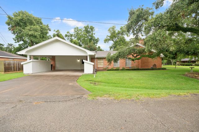 303 S Jackson Street, Alvin, TX 77511