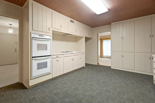 303 S Jackson Street, Alvin, TX 77511