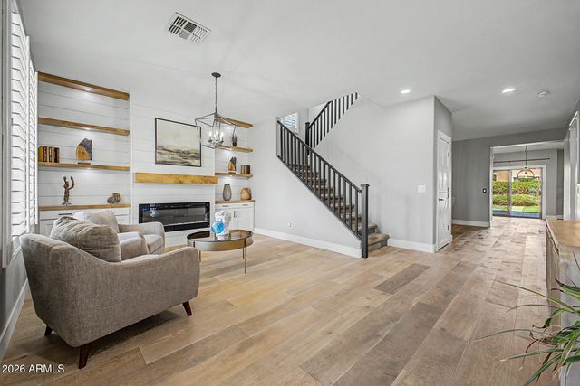 6973 S RUBY Drive, Chandler, AZ 85249