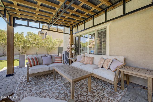 6973 S RUBY Drive, Chandler, AZ 85249