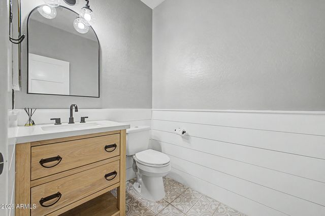 6973 S RUBY Drive, Chandler, AZ 85249