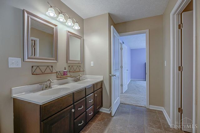 6290 Winding Creek Boulevard, Liberty Twp, OH 45011