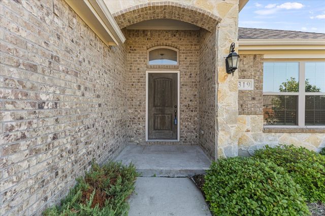 319 Jasmine Drive, Royse City, TX 75189