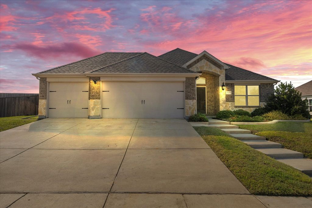 319 Jasmine Drive, Royse City, TX 75189