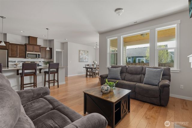 1768 E Rio Vista Avenue, Burlington, WA 98233