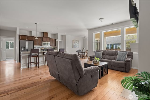 1768 E Rio Vista Avenue, Burlington, WA 98233