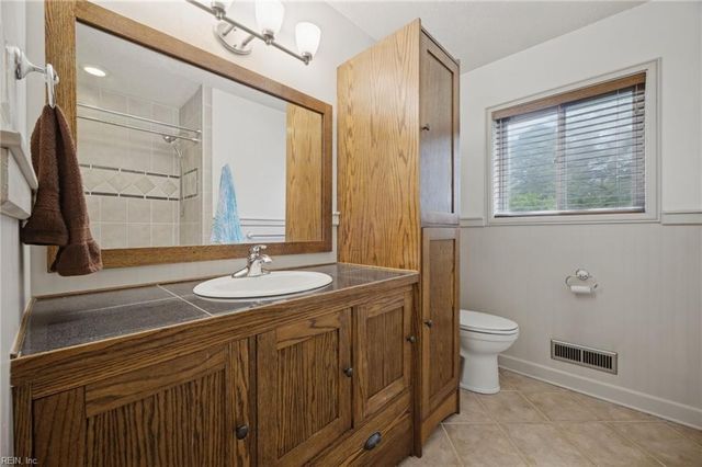 2301 Inlynnview RD, Virginia Beach, VA 23454