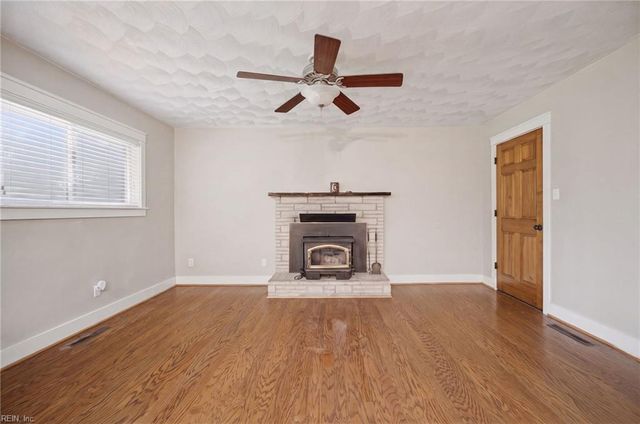 2301 Inlynnview RD, Virginia Beach, VA 23454