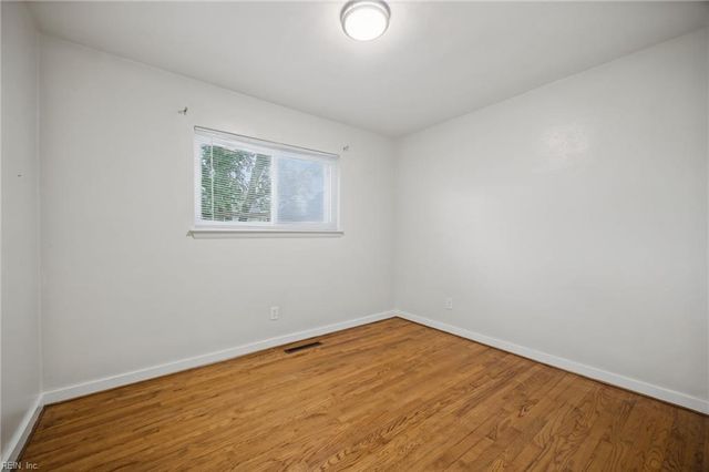 2301 Inlynnview RD, Virginia Beach, VA 23454