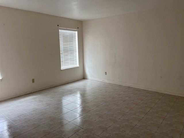 160 County Road 3052 W, Orange Grove, TX 78372