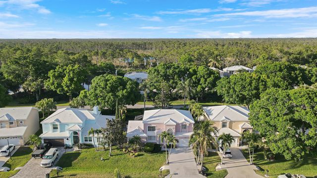 9125 SE Deerberry Place, Jupiter, FL 33469