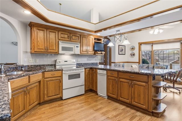 20 Cullen Hills Drive, Bella Vista, AR 72715