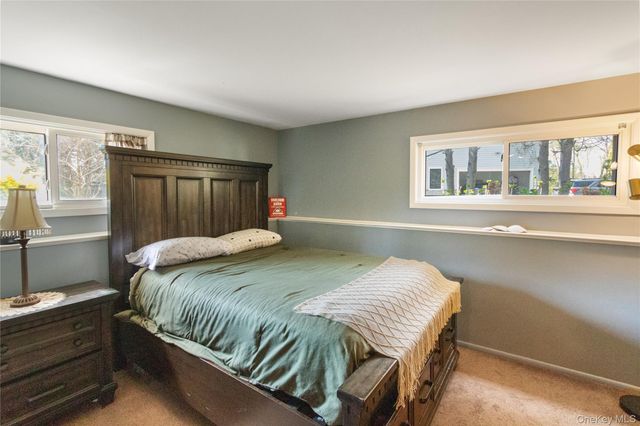 11 Laurie Place, Glen Cove, NY 11542