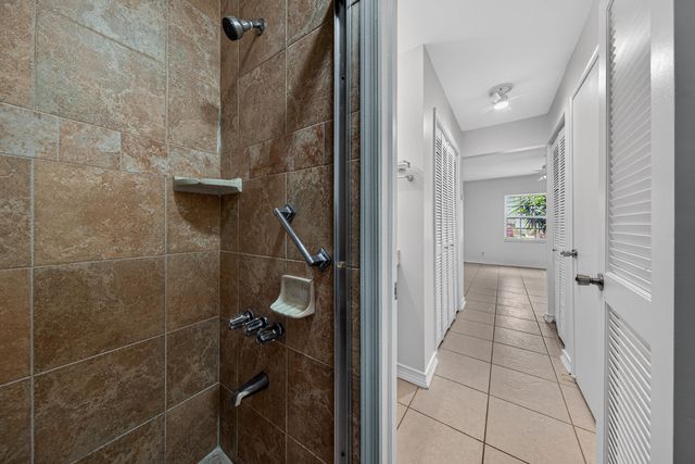 6525 Bay Club Drive Unit 2, Fort Lauderdale, FL 33308